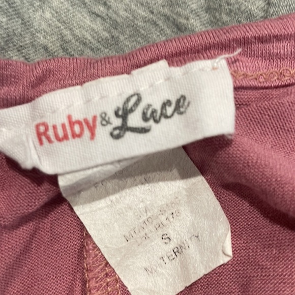 Maternity top bundle - Picture 4 of 5